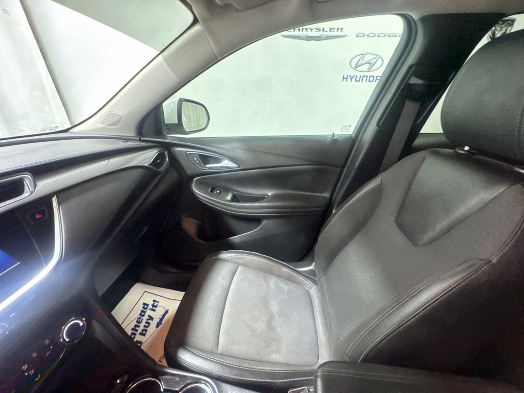 Used 2020 Buick Encore GX Preferred AWD/4WD image 25