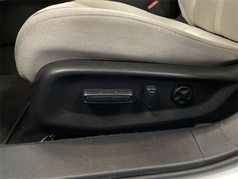 Certified 2019 Honda Accord EX image 12