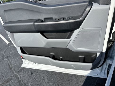 New 2025 Ford F550 4x4 SuperCab Super Duty image 14