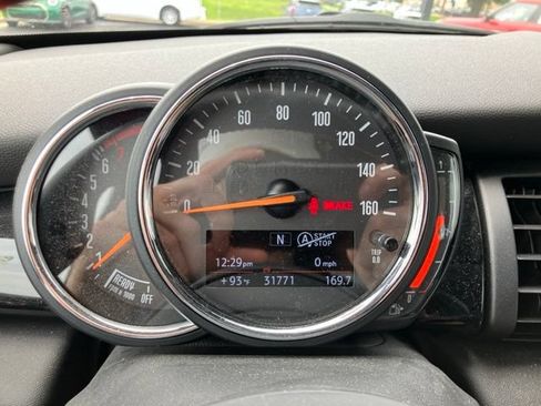 Used 2019 MINI Cooper S FWD image 3