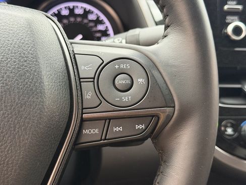 Used 2024 Toyota Camry SE w/ Convenience Package image 25