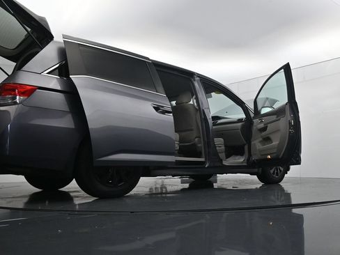 Used 2016 Honda Odyssey LX image 37
