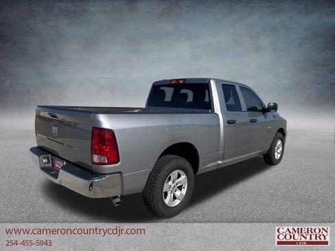 Used 2024 RAM 1500 Classic SLT image 3