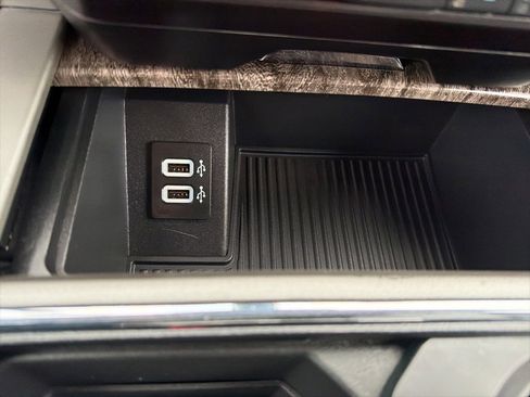 Used 2019 Ford F250 Lariat w/ Lariat Ultimate Package image 22