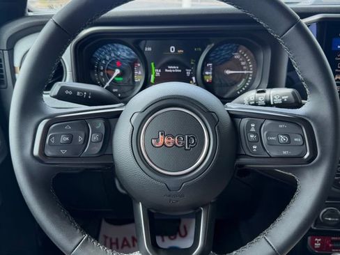 Used 2025 Jeep Wrangler Unlimited Sport S 4xe AWD/4WD image 17