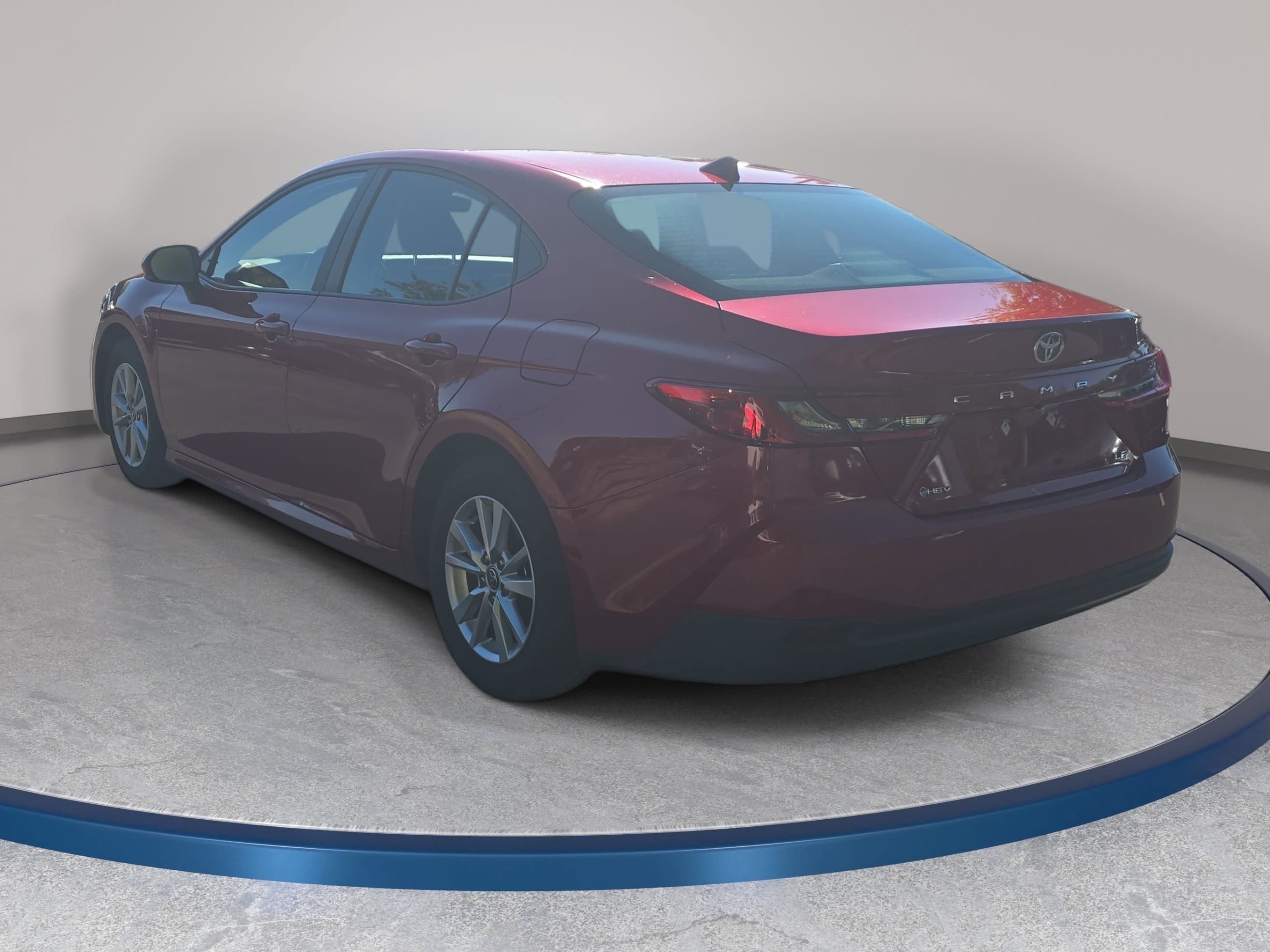 Used 2025 Toyota Camry LE w/ Convenience Package FWD image 7