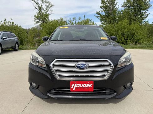 Used 2016 Subaru Legacy 2.5i Premium AWD/4WD image 2