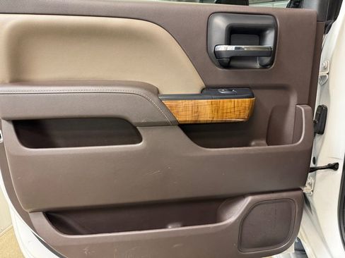 Used 2017 GMC Sierra 1500 SLT w/ Suspension Package, Off-Road image 16