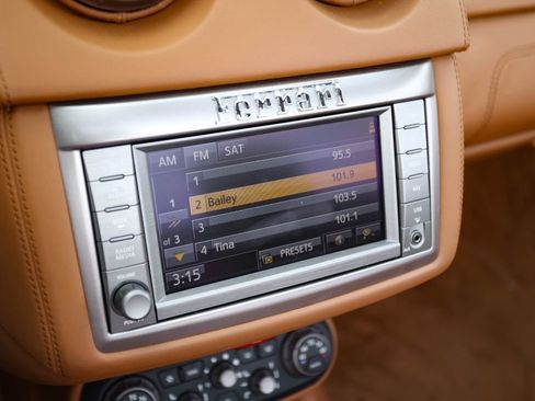 Certified 2012 Ferrari California Base image 34