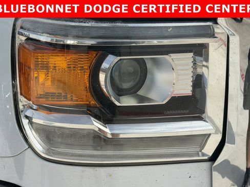 Used 2018 GMC Sierra 2500 4x4 Crew Cab w/ Sierra Convenience Package image 4