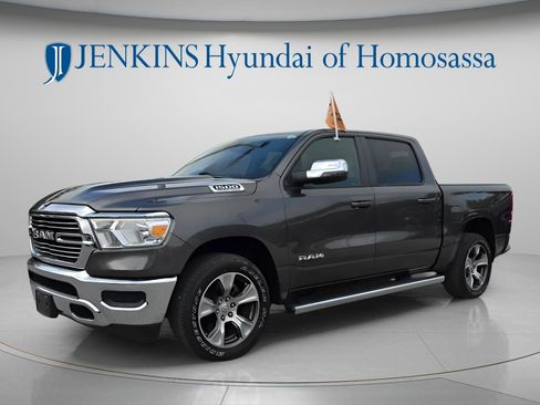 Used 2023 RAM 1500 Laramie AWD/4WD image 11