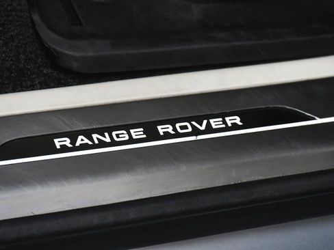 Used 2025 Land Rover Range Rover SE AWD/4WD image 22