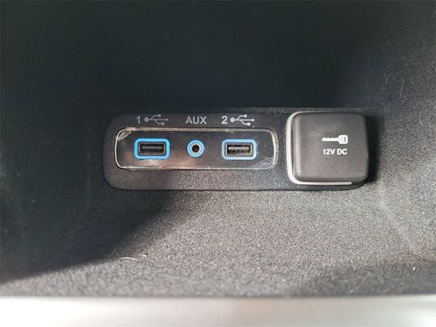 Used 2021 Jeep Grand Cherokee Laredo X image 30