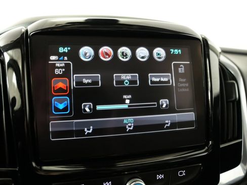 Used 2018 Chevrolet Traverse Premier AWD/4WD image 23