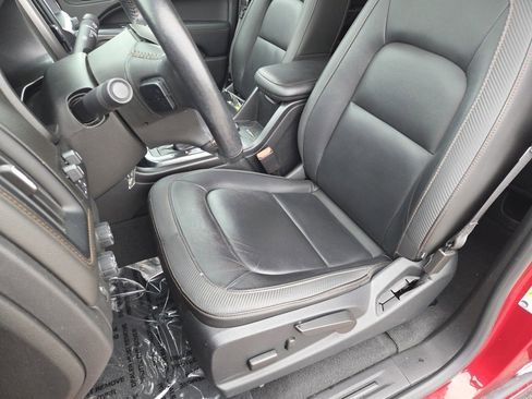 Used 2021 GMC Canyon AT4 w/ Driver Alert Package image 5