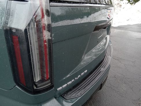 Used 2025 Cadillac Escalade Sport w/ Touring Package image 8