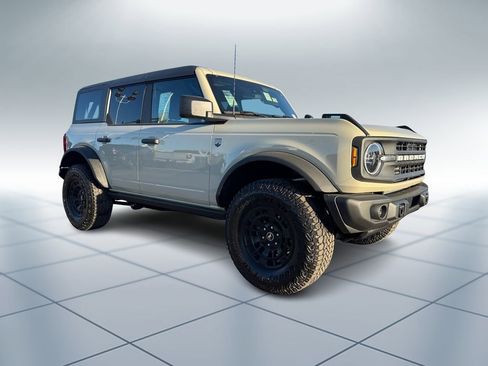 New 2026 Ford Bronco Big Bend w/ Black Diamond Package AWD/4WD image 2