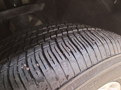 Used 2021 Chrysler Voyager Lxi image 26