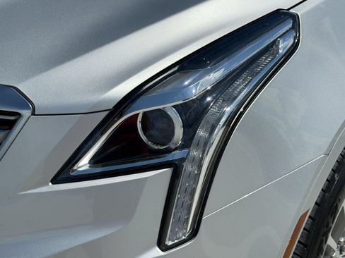 Used 2019 Cadillac XT5 Luxury FWD image 10