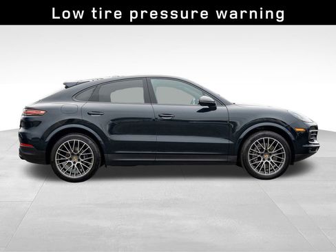 Used 2023 Porsche Cayenne Platinum Edition image 8