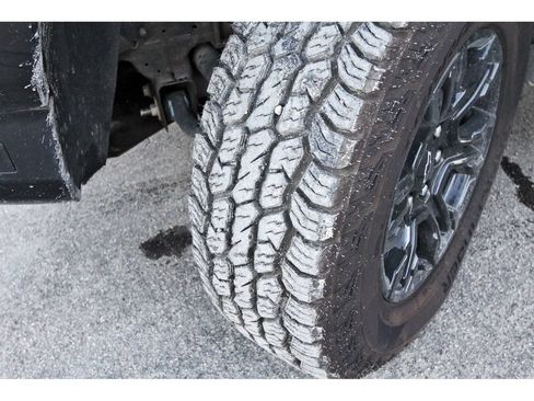 Used 2023 Chevrolet Silverado 1500 ZR2 w/ Technology Package AWD/4WD image 33