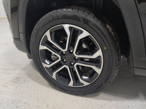 Used 2022 Jeep Compass Limited AWD/4WD image 31