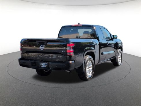 Used 2024 Nissan Frontier SV w/ Technology Package image 5