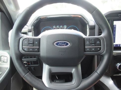 Used 2023 Ford F150 Lariat w/ Trailer Tow Package RWD image 23
