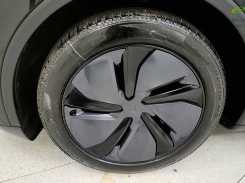 Used 2026 Tesla Model Y 2WD image 82