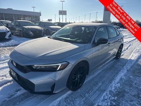 Used 2025 Honda Civic Sport image 1