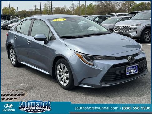Used 2023 Toyota Corolla LE FWD image 1