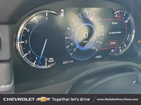 Used 2020 Cadillac Escalade Premium Luxury RWD image 8