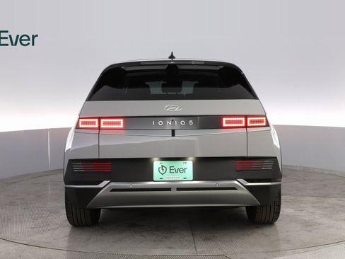 Used 2024 Hyundai Ioniq 5 SEL image 13
