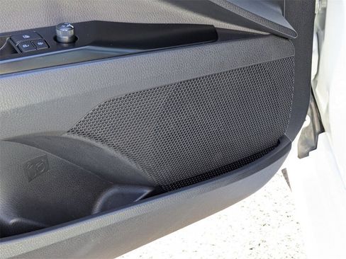 Used 2025 Toyota Camry LE image 18