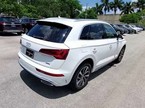 Certified 2023 Audi Q5 2.0T Premium w/ Convenience Package image 9