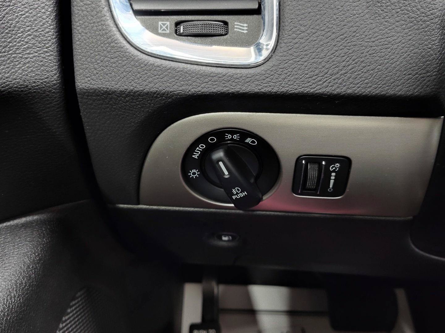 Used 2016 Dodge Durango SXT w/ Quick Order Package 23B AWD/4WD image 10