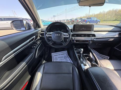 Used 2022 Kia Telluride S image 23