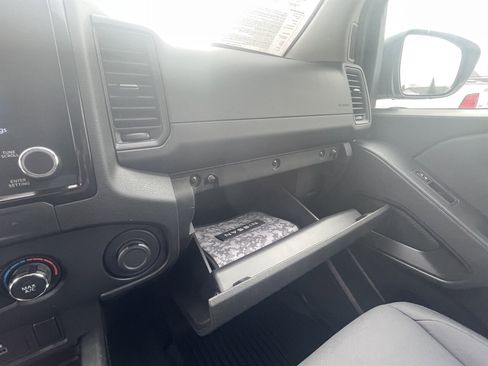 Used 2024 Nissan Frontier S image 17