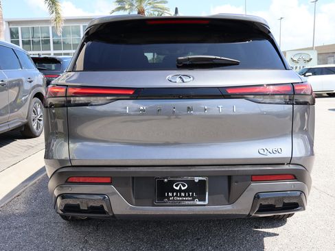 Certified 2025 INFINITI QX60 Pure FWD image 8