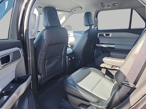 Certified 2023 Ford Explorer XLT w/ Equipment Group 202A AWD/4WD image 16