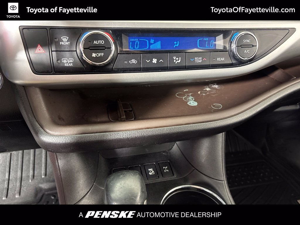 Used 2016 Toyota Highlander XLE AWD/4WD image 37