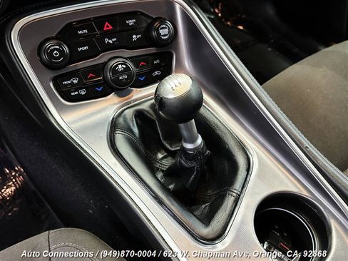 Used 2019 Dodge Challenger R/T image 13