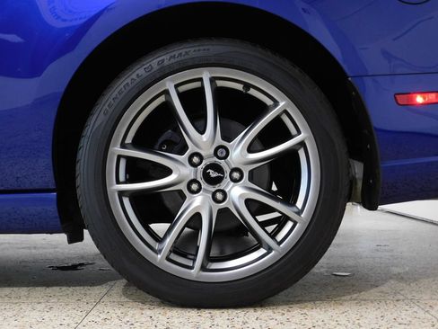Used 2013 Ford Mustang GT Premium w/ Electronics Pkg RWD image 85