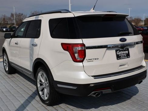 Used 2019 Ford Explorer Limited w/ Class III Trailer Tow Package image 3