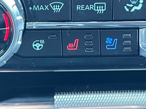 New 2025 Ford F150 Platinum w/ FX4 Off-Road Package image 11