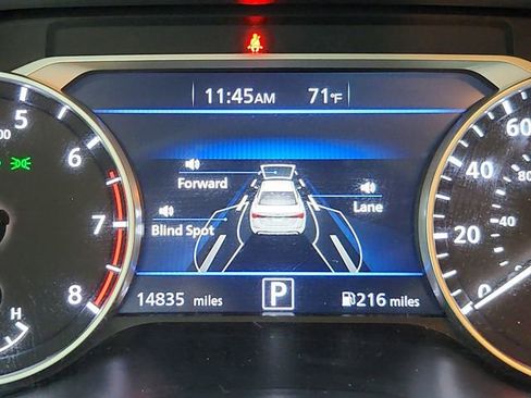 Used 2025 Nissan Sentra SR w/ Midnight Edition image 21