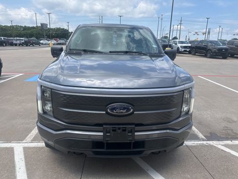 Used 2023 Ford F150 Lightning XLT AWD/4WD image 8