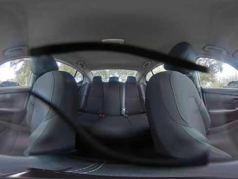 Used 2025 Nissan Sentra S FWD image 39