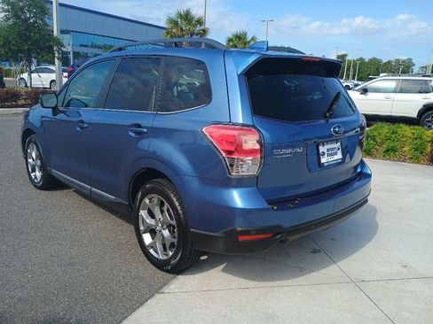 Used 2017 Subaru Forester 2.5i Touring AWD/4WD image 7