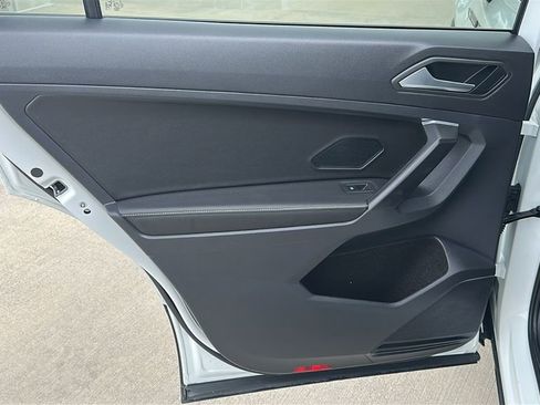 Used 2023 Volkswagen Tiguan S image 33